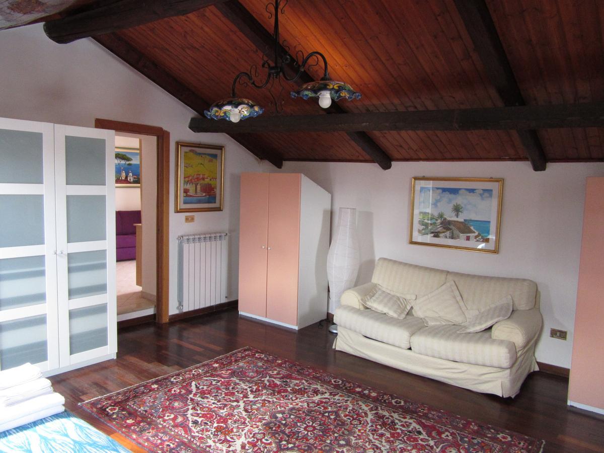 Ferienwohnung Il Cielo Di Dante Neapel Exterior foto