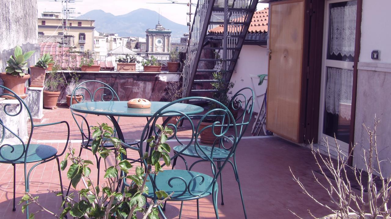 Ferienwohnung Il Cielo Di Dante Neapel Exterior foto