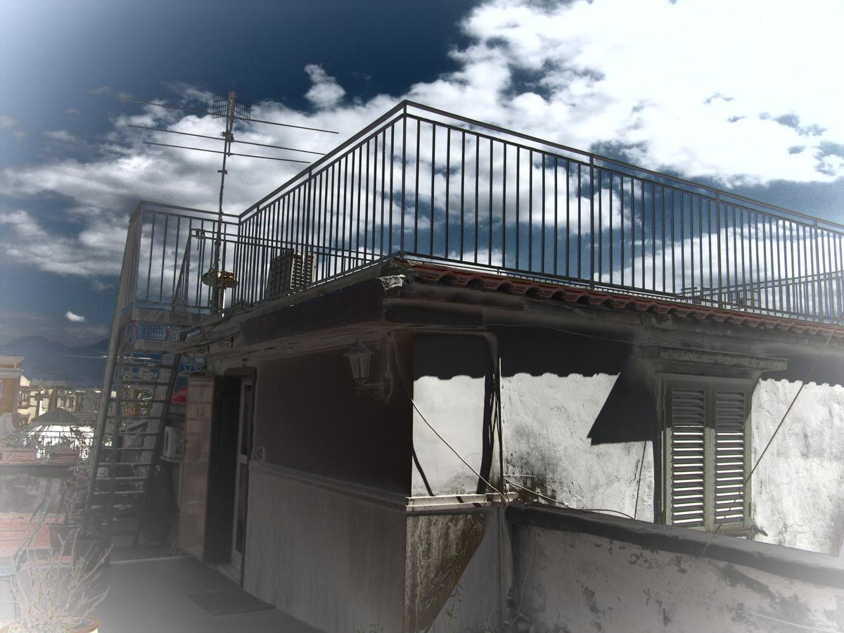 Ferienwohnung Il Cielo Di Dante Neapel Exterior foto